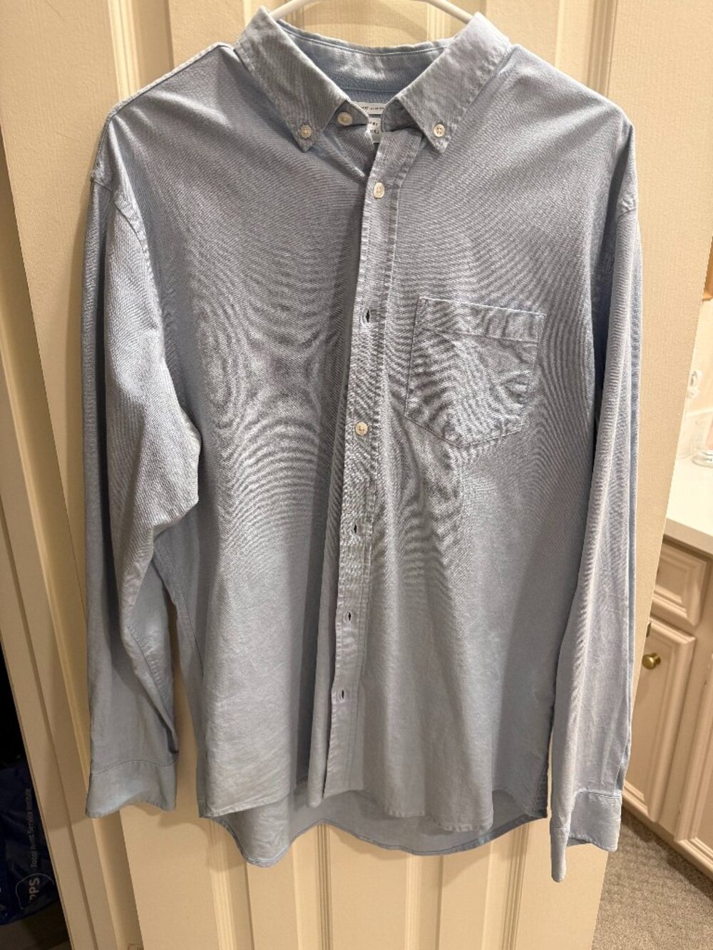 Old Navy Men's Large Slim Fit Light Blue Stretch Oxford Button Down Shirt